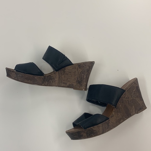 Ladies size 9 Expression cork & black wedge heels - Picture 6 of 9